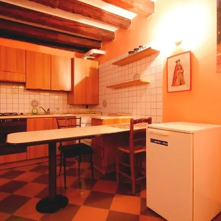 Grifone Santa Croce Train Station Appartement *